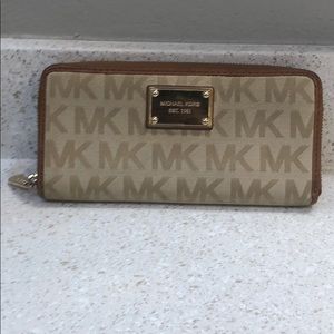 Michael Kors wallet